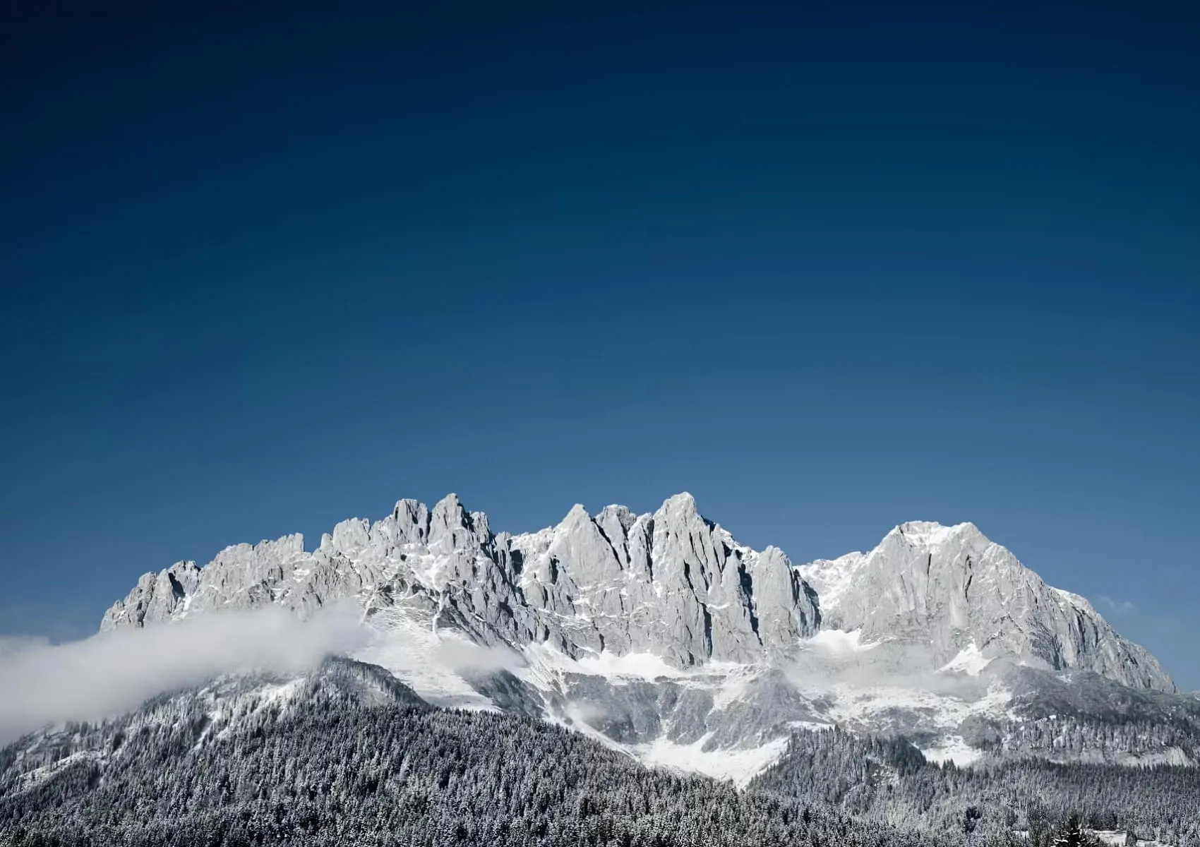 istockkaisergebirge_winter